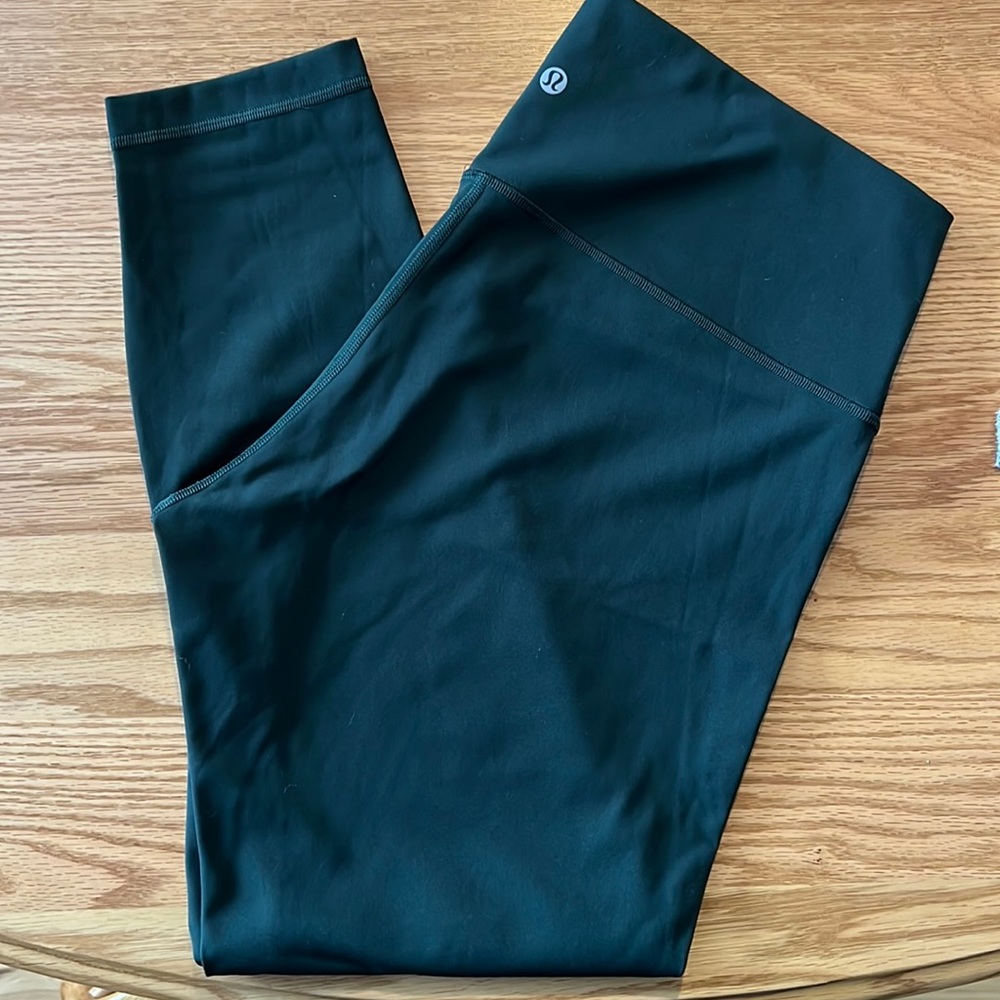 Lululemon Wunder Train Leggings size 14, 25”, Hunter green. GREAT CONDITION.